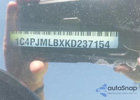 2019 Jeep Cherokee Latitude Plus 4X4 z USA, uszkodzony, nr VIN 1C4PJMLBXKD237154